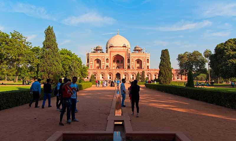 हुमायूँ के मकबरे का गुम्बद गिरा
